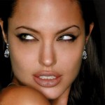 angelina_jolie_watching_dengerously_oaph33
